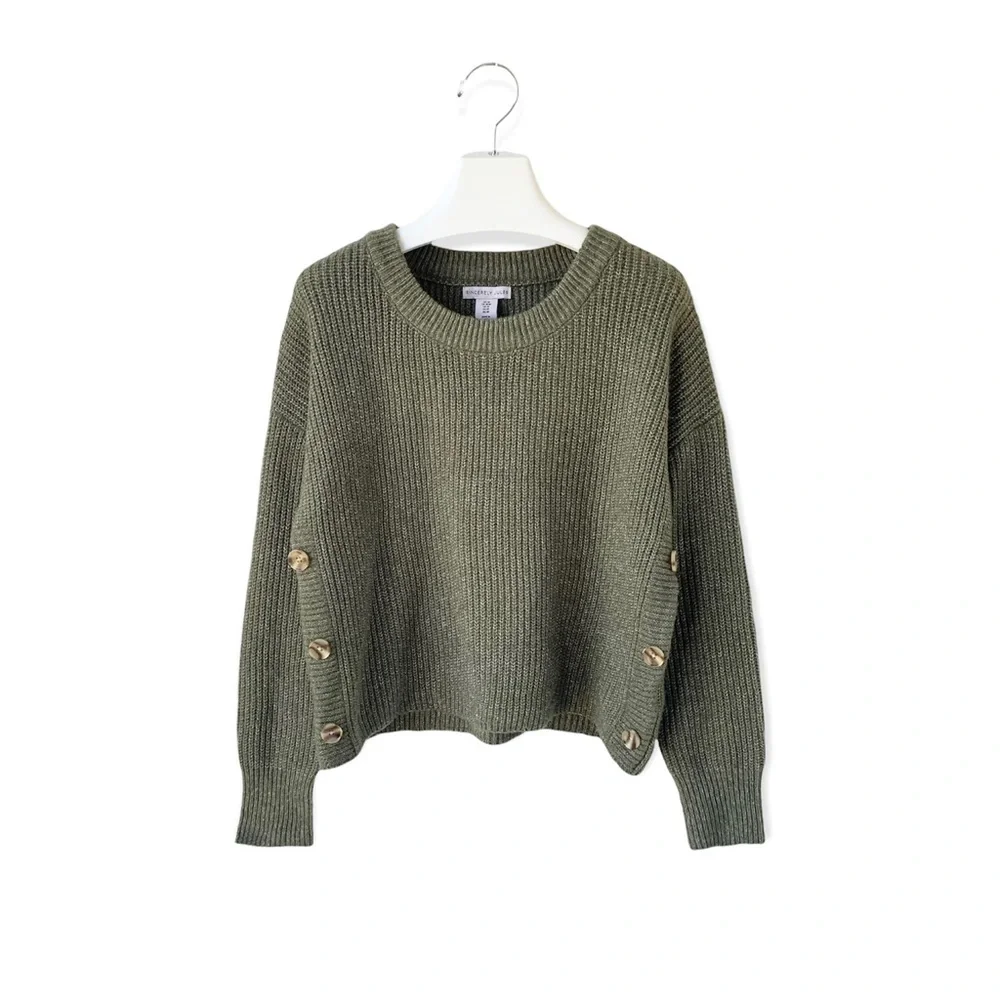 🌸New🌸 Sincerely Jules Long Sleeve Sweater Button Size Medium